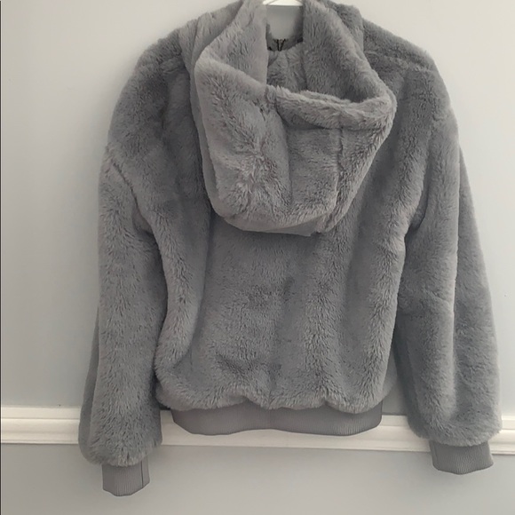 Lucky Brand Faux Fur Jacket - Picture 2 of 3